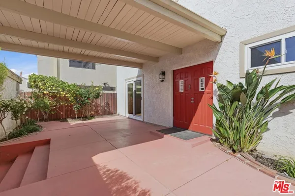$1,695,000 | 7711 West 82nd Street, Playa del Rey, CA 90293
