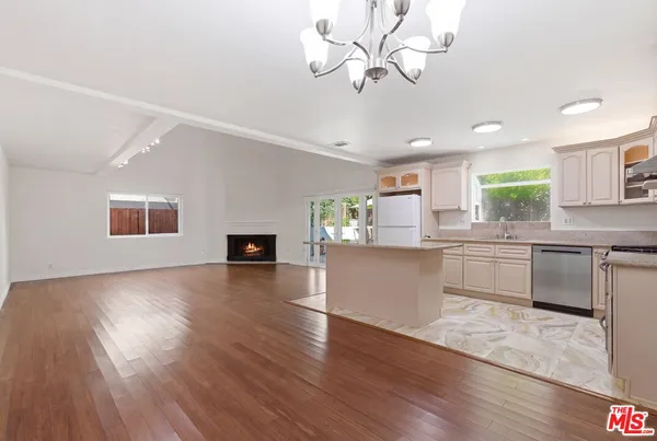 $1,695,000 | 7711 West 82nd Street, Playa del Rey, CA 90293