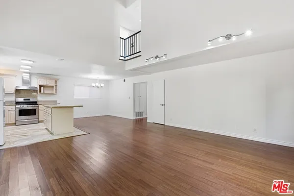 $1,695,000 | 7711 West 82nd Street, Playa del Rey, CA 90293