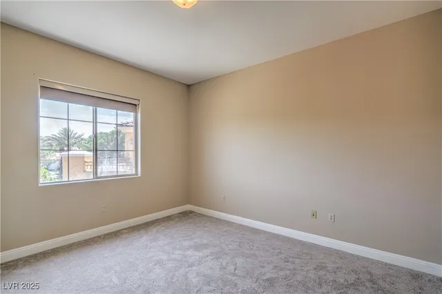 $460,000 | 15 Via Mantova, Unit 302, Henderson, NV 89011