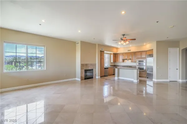 $449,000 | 15 Via Mantova, Unit 302, Henderson, NV 89011