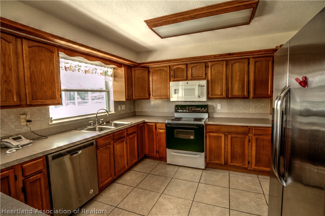 7020 Spring Hill Road Sebring, FL 33876 - Photo 9 of 33 Gallery Image 9
