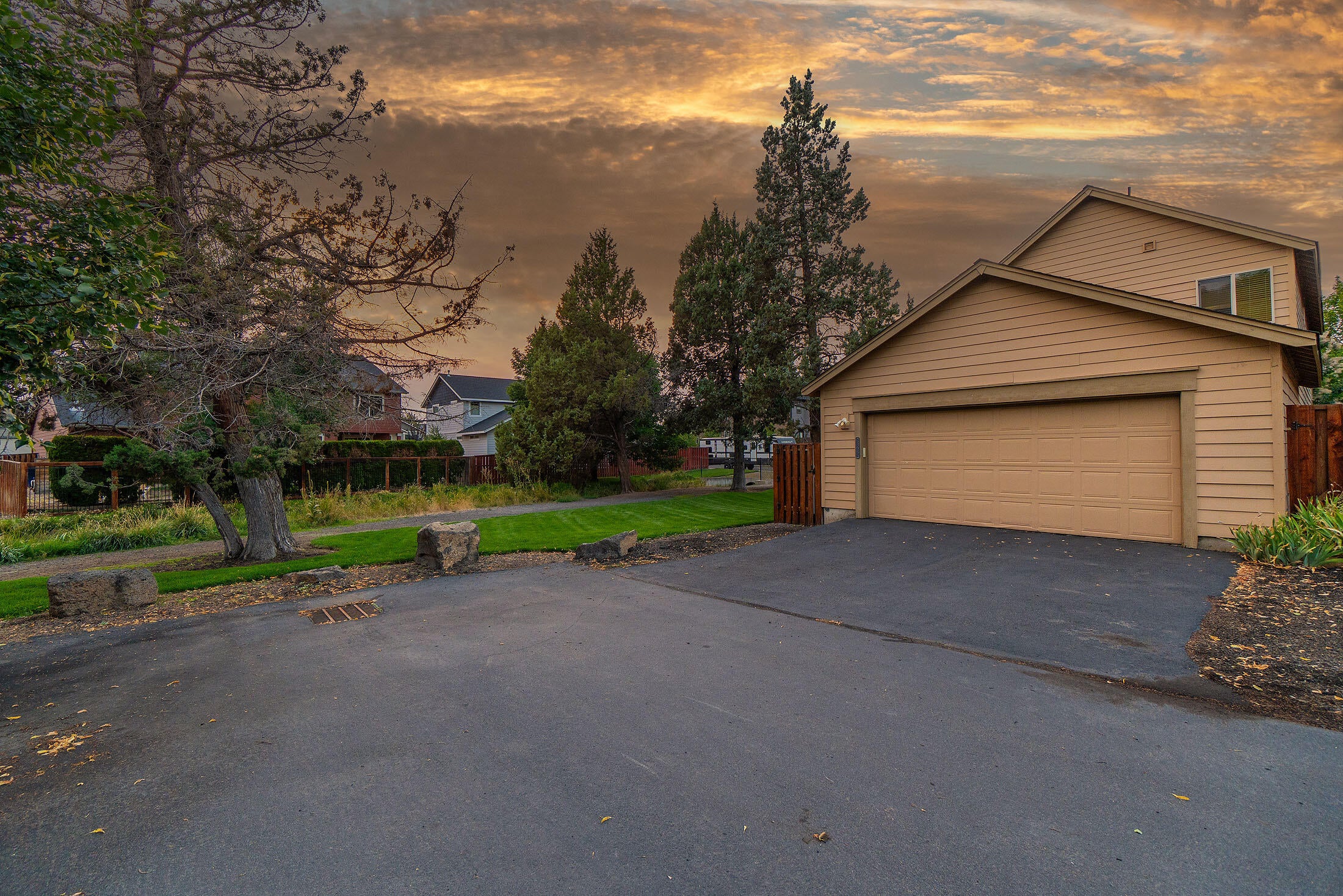 2822 Northwest Elm Avenue Redmond, OR 97756 - Photo 19 of 29 2822 NW Elm Ave_0137 copy