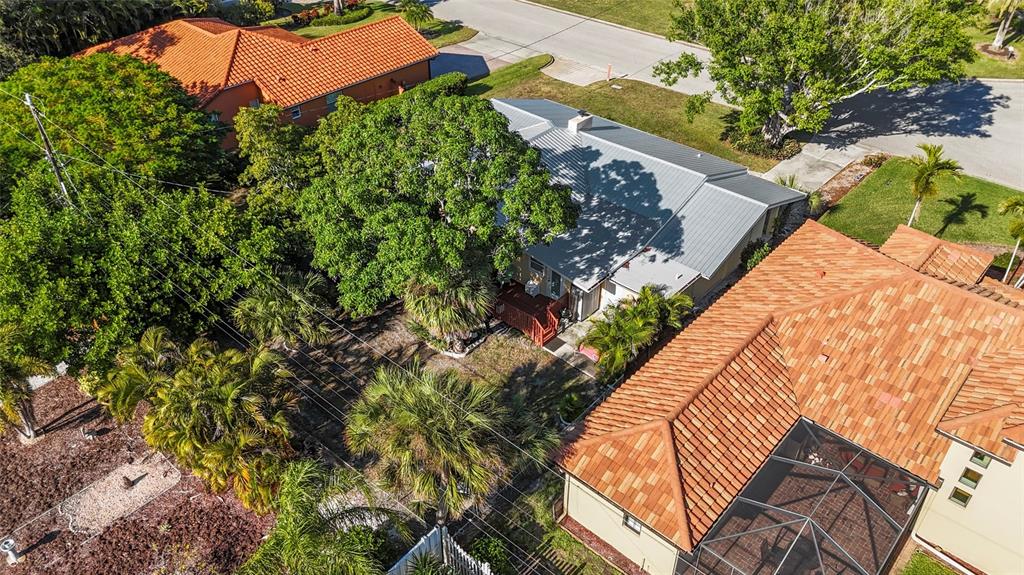 420 Pensacola Road Venice, FL 34285 - Photo 34 of 40 a view of a yard with plants
