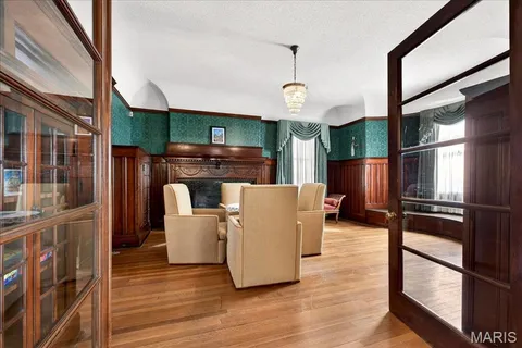 $599,900 | 5103 Waterman Boulevard, St. Louis, MO 63108