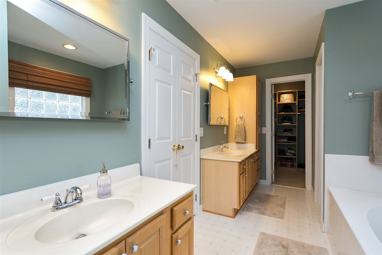 1813 Foxbrook Drive Raleigh, NC 27603 - Photo 11 of 23 Glamour Master Bathroom
