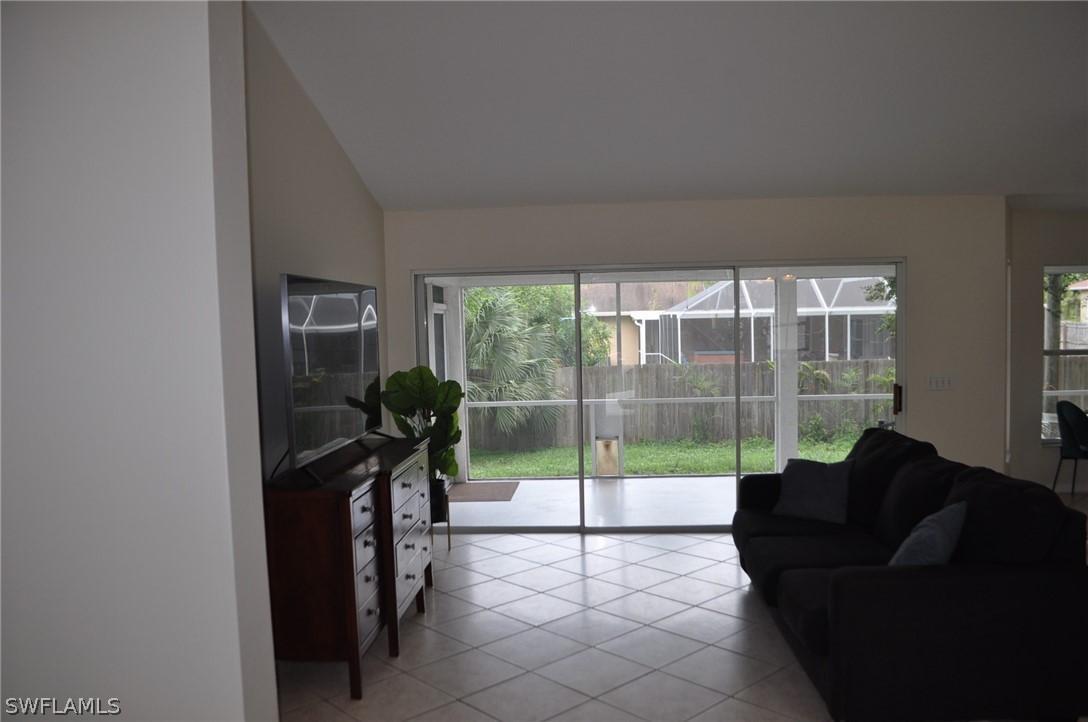 18438 Sunflower Road Fort Myers, FL 33967 - Photo 11 of 30 Gallery Image 11