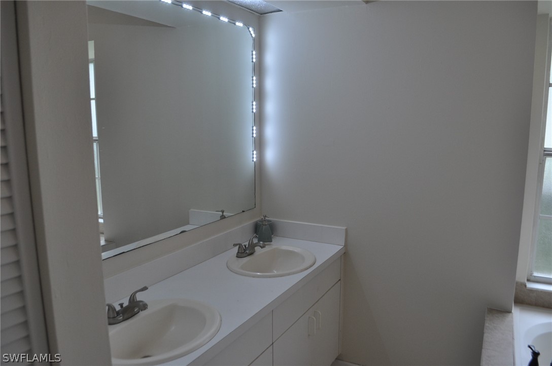 18438 Sunflower Road Fort Myers, FL 33967 - Photo 18 of 30 Gallery Image 18