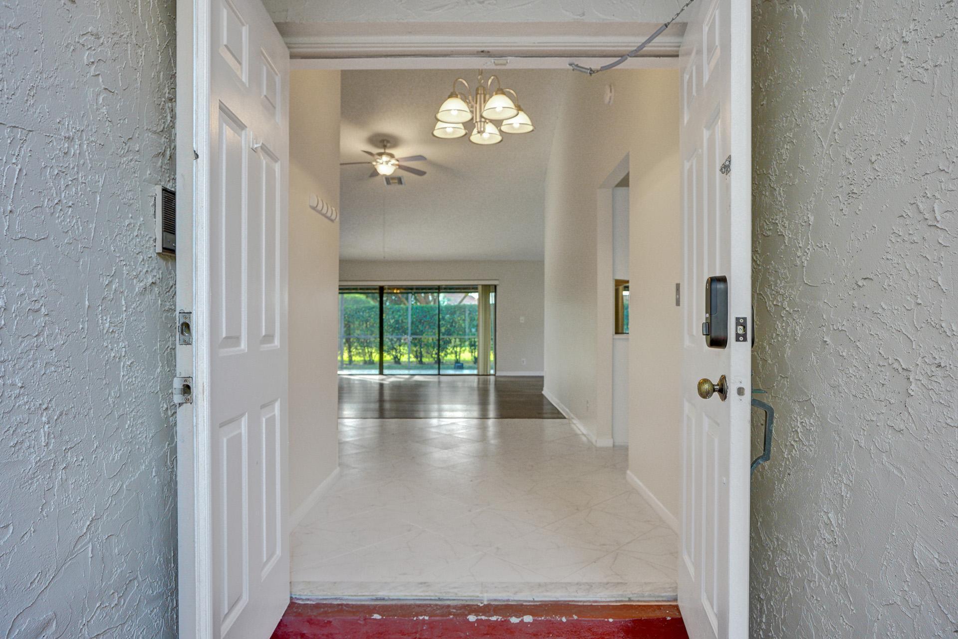 6498 Las Flores Drive Boca Raton, FL 33433 - Photo 2 of 49 DSC04132