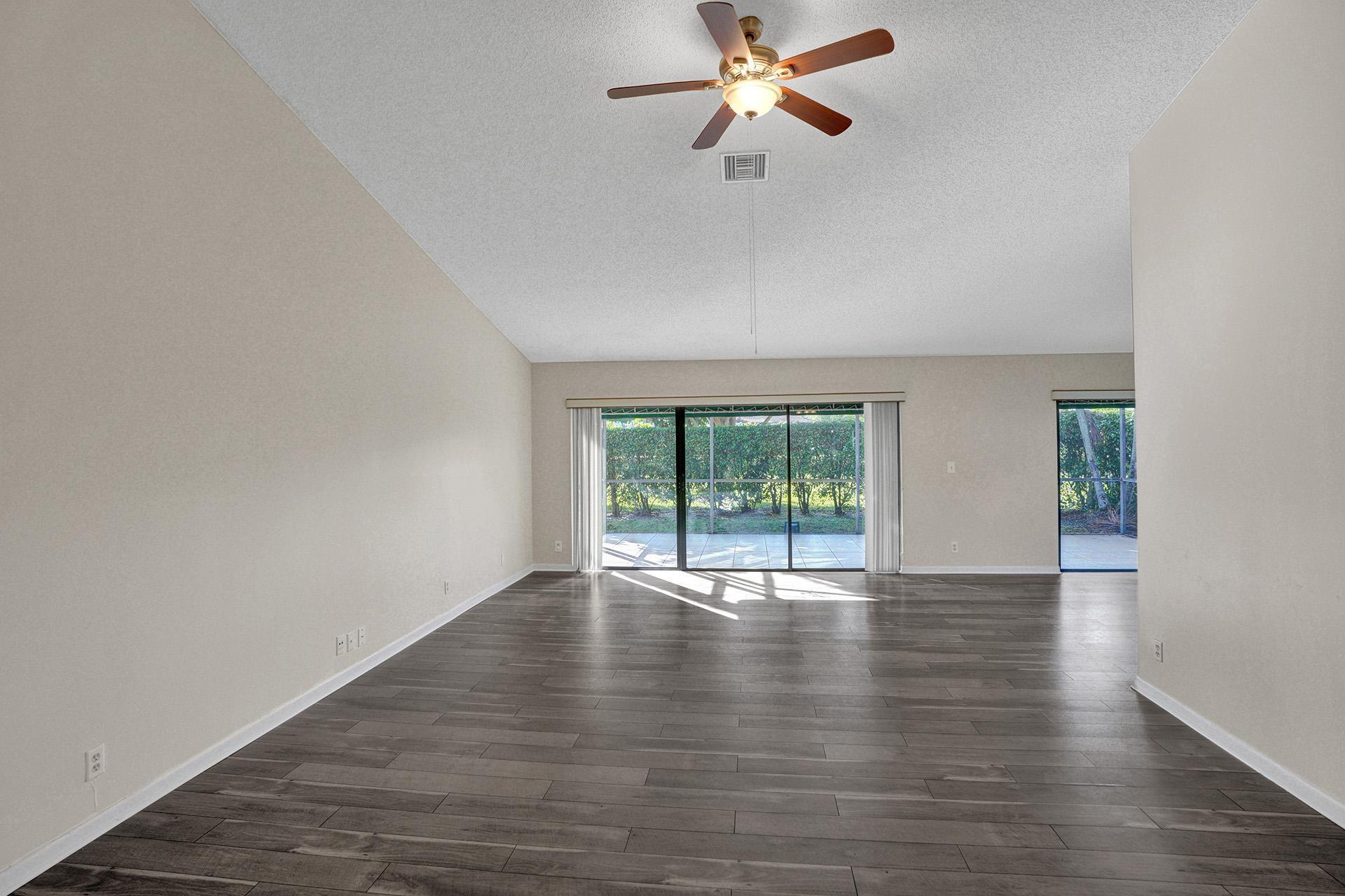 6498 Las Flores Drive Boca Raton, FL 33433 - Photo 8 of 49 DSC03973