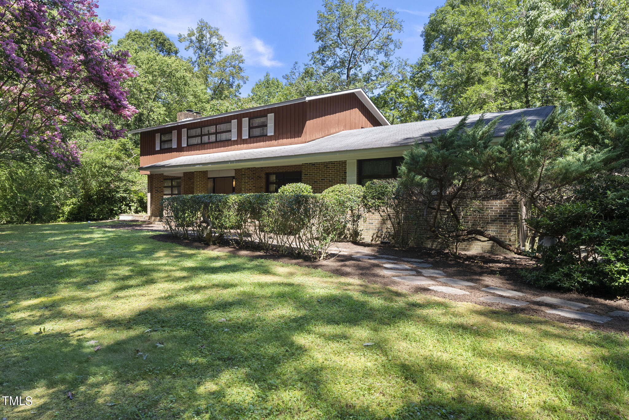 5321 Edington Lane Raleigh, NC 27604 - Photo 4 of 41 DSC07684