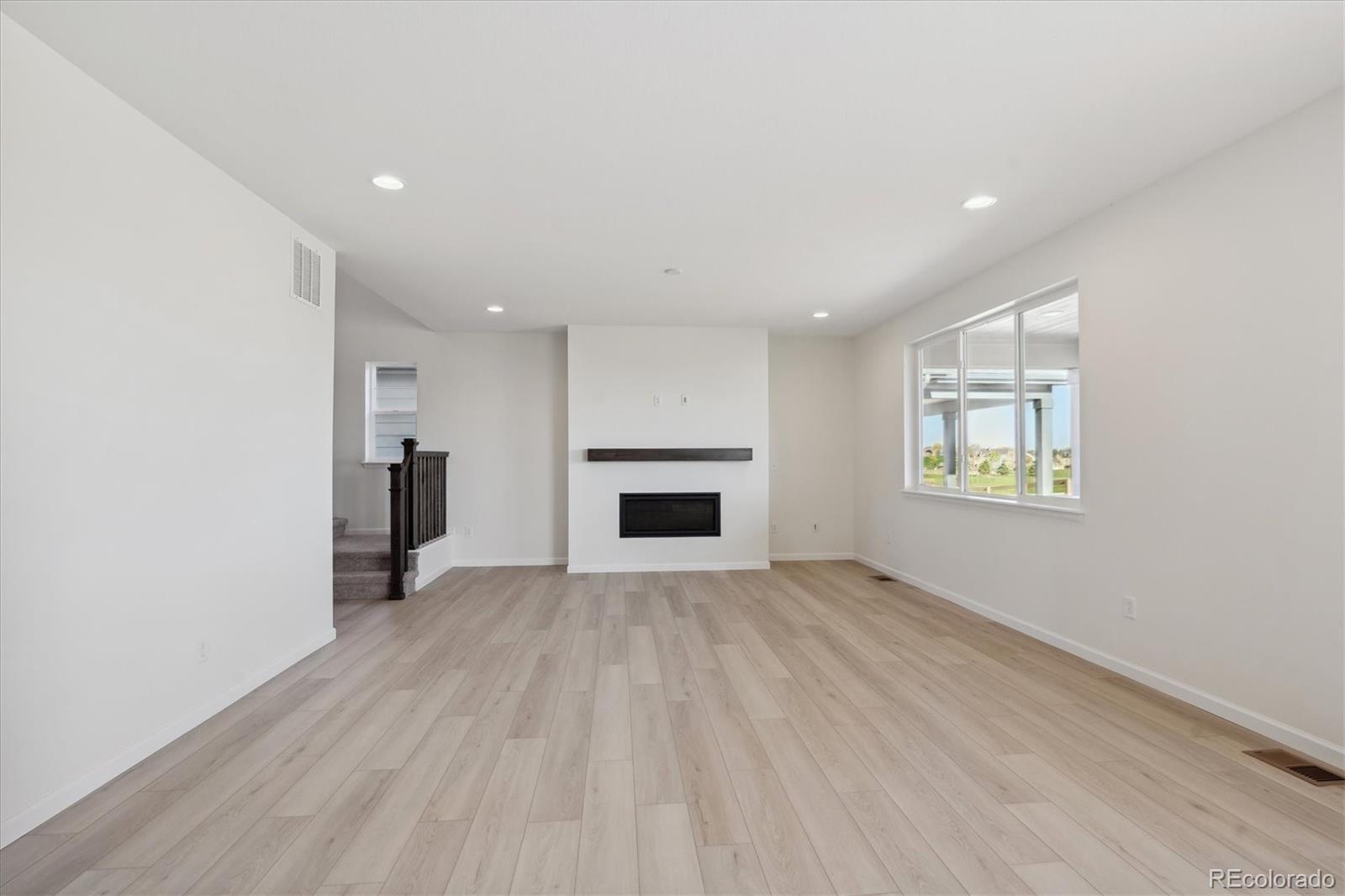963 Rustling Street Windsor, CO 80550 - Photo 3 of 23 Gallery Image 3