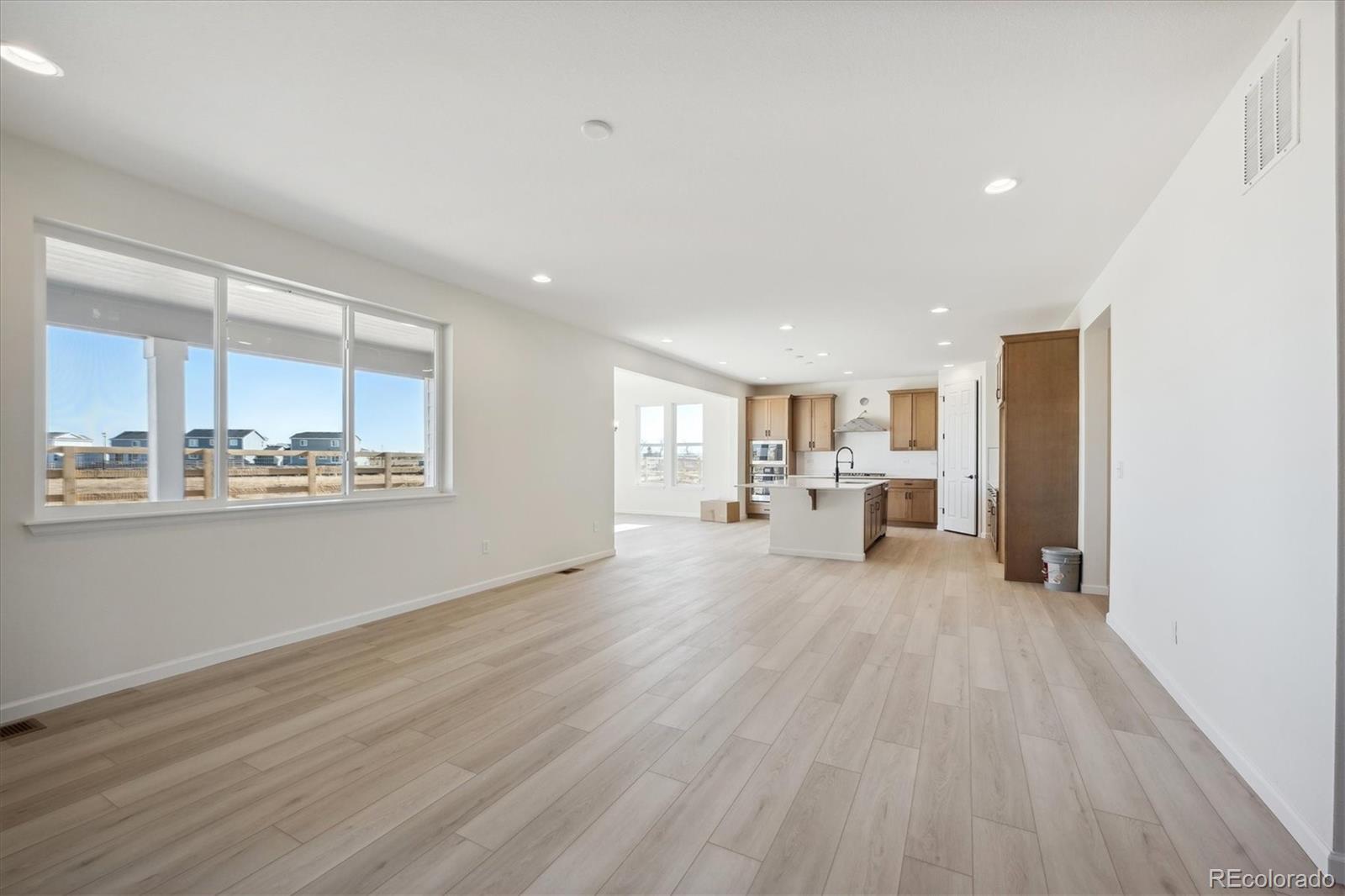 963 Rustling Street Windsor, CO 80550 - Photo 4 of 23 Gallery Image 4