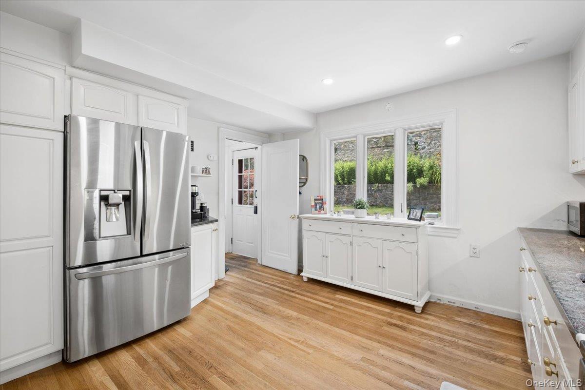 1187 Post Road Scarsdale, NY 10583 - Photo 9 of 22