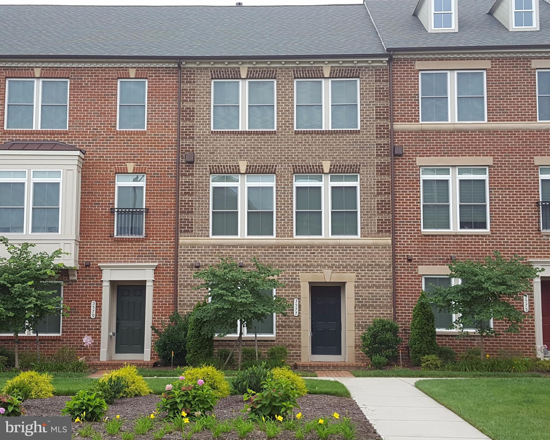 Brick front with low maintenance needs