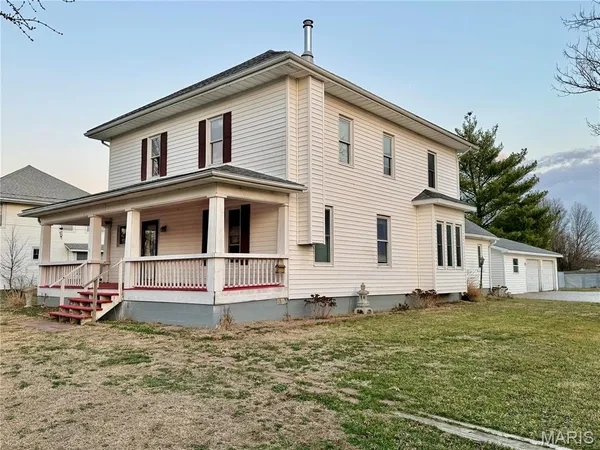 $289,900 | 312 West Milton Street, New Florence, MO 63363