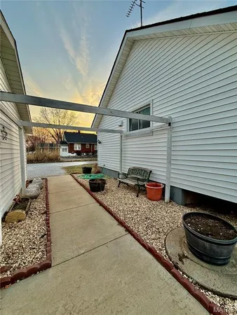 $289,900 | 312 West Milton Street, New Florence, MO 63363