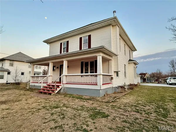 $289,900 | 312 West Milton Street, New Florence, MO 63363