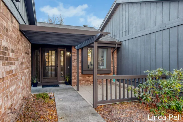 $329,000 | 3444 Eagle Ridge Court Northeast, Unit 6, Grand Rapids, MI 49525