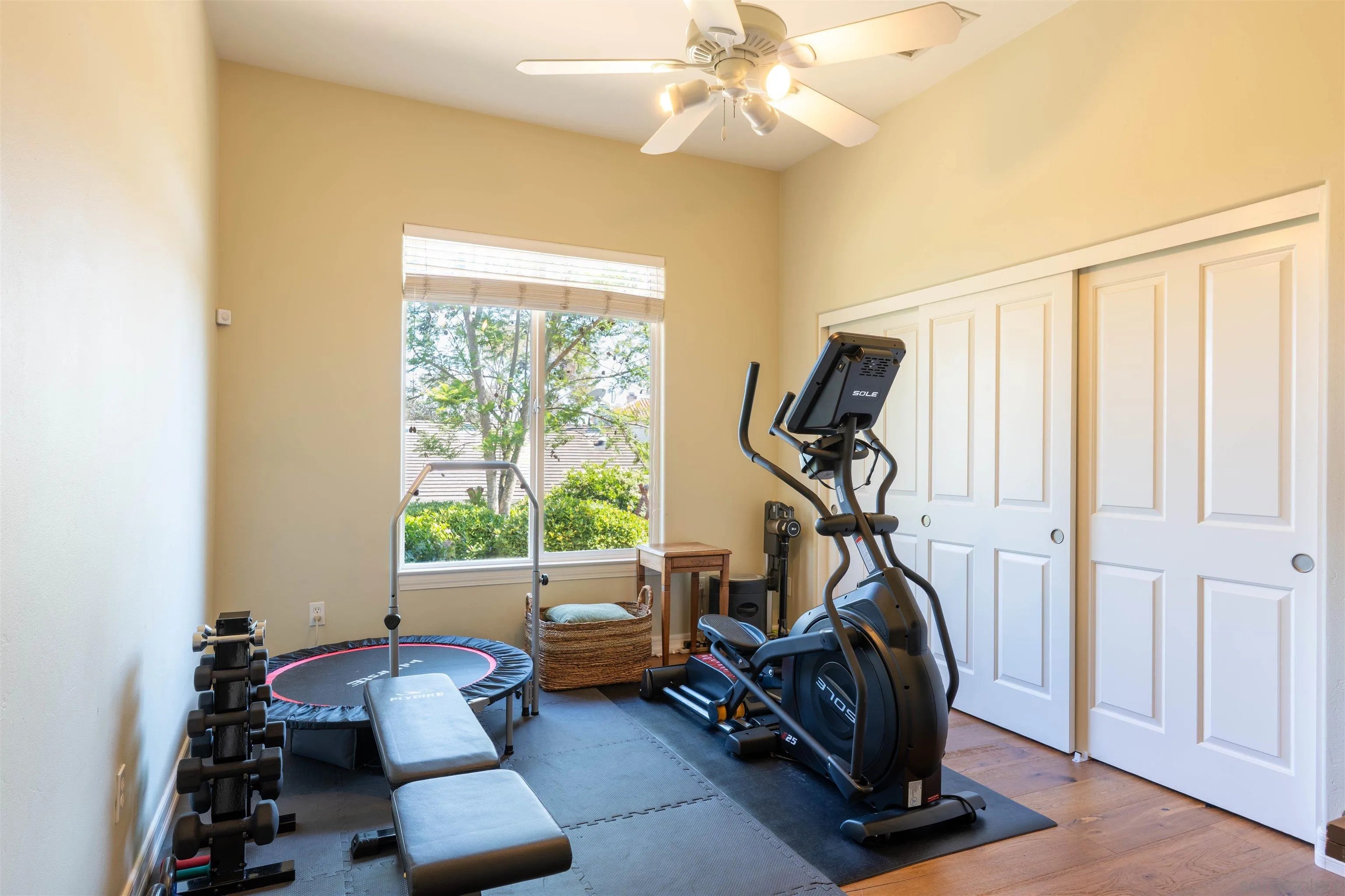 1411 Surrey Heights Fallbrook, CA 92028 - Photo 17 of 33 a view of a room with gym equipment