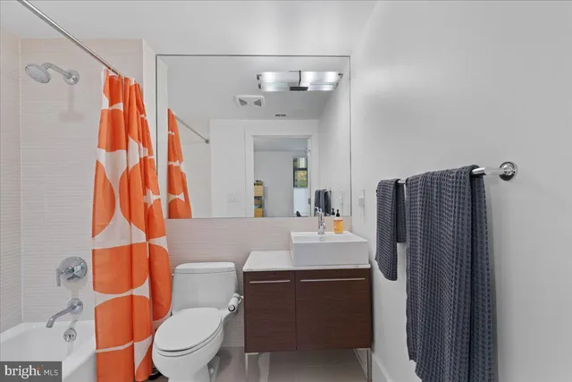 $649,000 | 2818 Connecticut Avenue Northwest, Unit 104, Washington, DC 20008