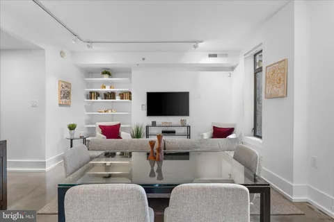 $615,000 | 2818 Connecticut Avenue Northwest, Unit 104, Washington, DC 20008