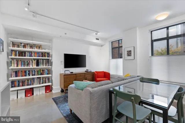 $649,000 | 2818 Connecticut Avenue Northwest, Unit 104, Washington, DC 20008