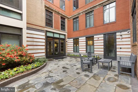 $615,000 | 2818 Connecticut Avenue Northwest, Unit 104, Washington, DC 20008