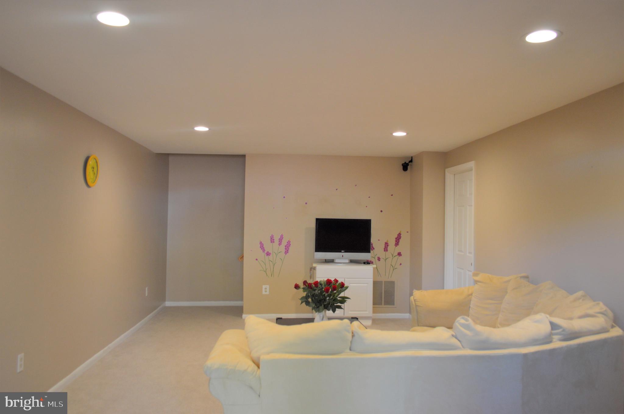 44162 Mossy Brook Square Ashburn, VA 20147 - Photo 18 of 24