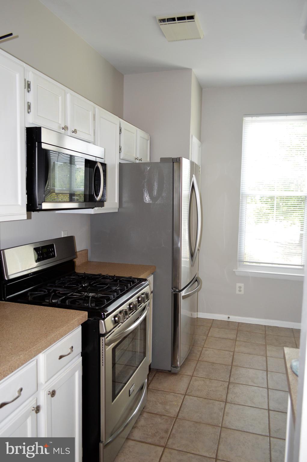 44162 Mossy Brook Square Ashburn, VA 20147 - Photo 6 of 24