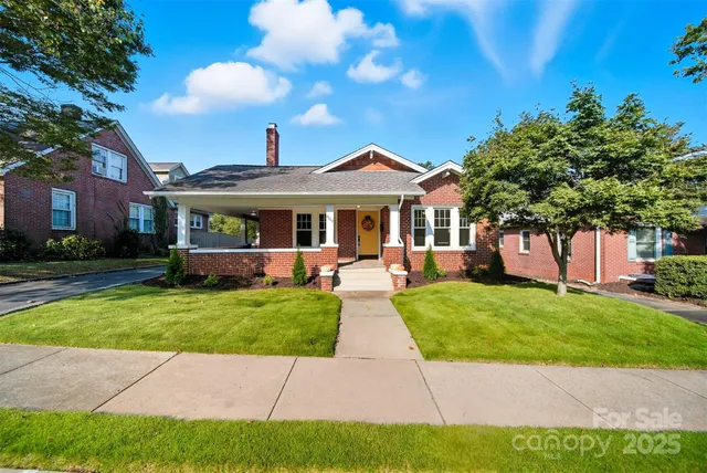 $375,000 | 609 2nd Street Northeast, Hickory, NC 28601