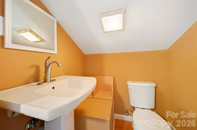 $345,000 | 609 2nd Street Northeast, Hickory, NC 28601