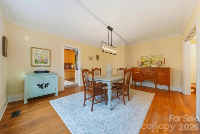 $345,000 | 609 2nd Street Northeast, Hickory, NC 28601