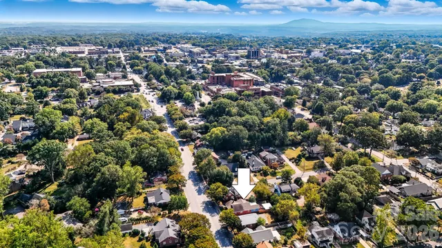 $345,000 | 609 2nd Street Northeast, Hickory, NC 28601