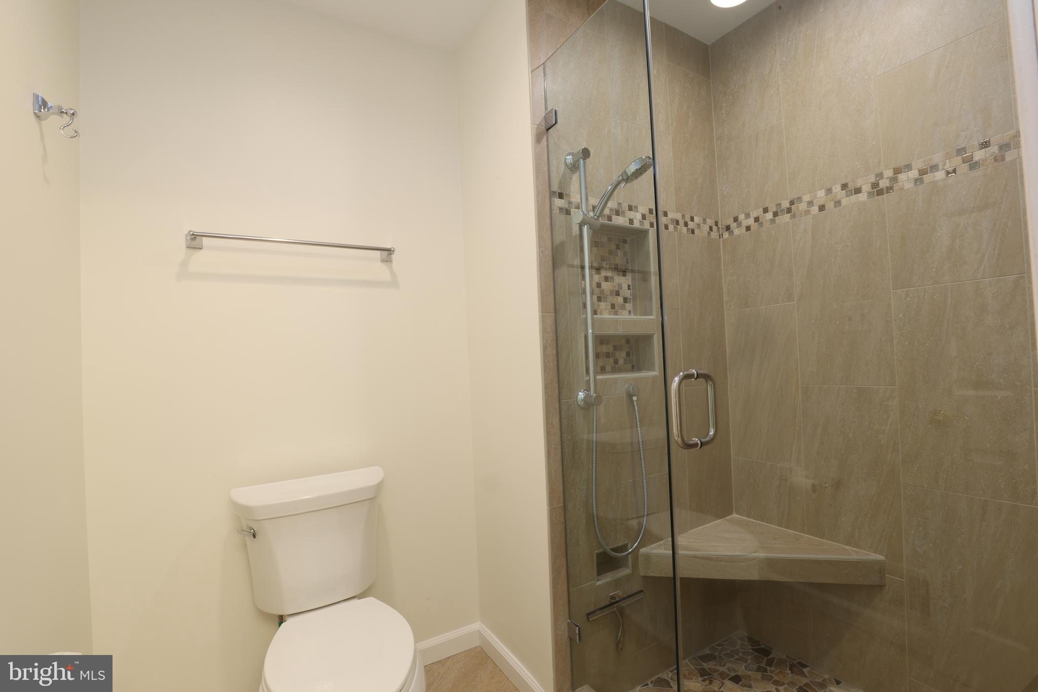 2184 Pond View Court Reston, VA 20191 - Photo 20 of 34