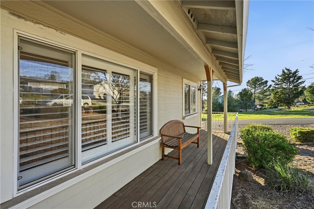 19093 Ravenhill Road Hidden Valley Lake, CA 95467 - Photo 5 of 30