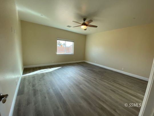 1113 Via Flore Way Ridgecrest, CA 93555 - Photo 6 of 8