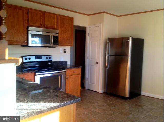 215 Stayman Drive Ranson, WV 25438 - Photo 2 of 20 Kitchen