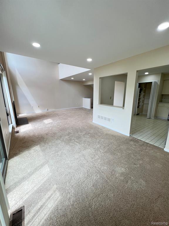 715 Eton Court Rochester Hills, MI 48307 - Photo 6 of 23