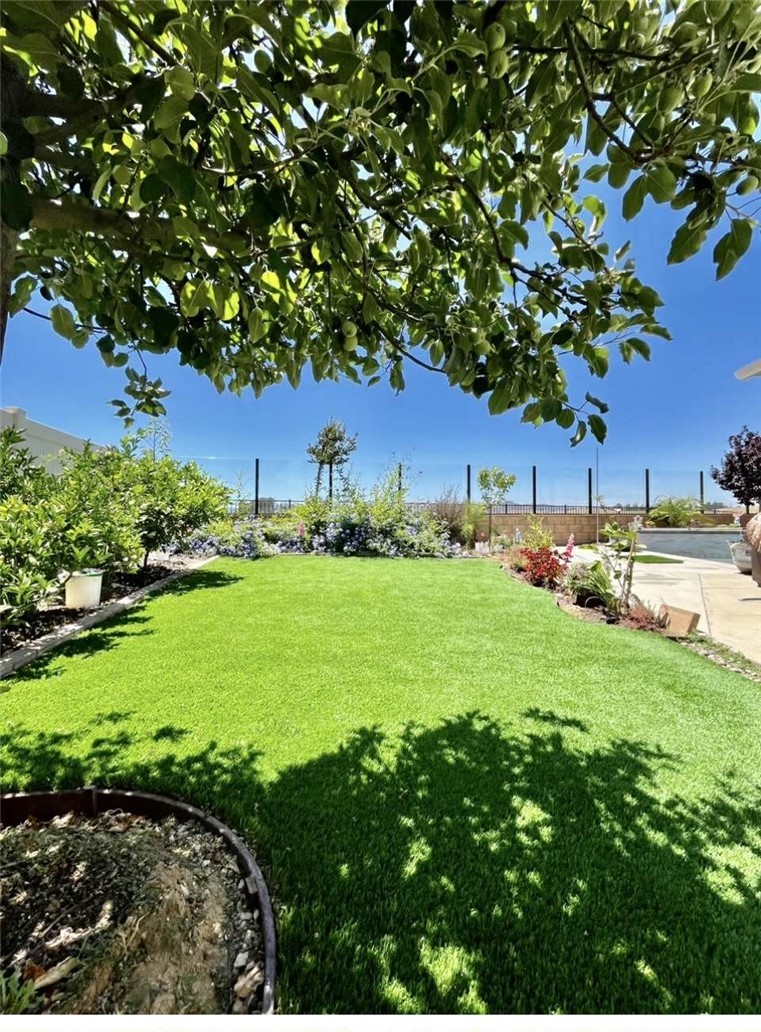 31509 Tuberose Road Murrieta, CA 92563 - Photo 21 of 41 a view of an outdoor space and a yard