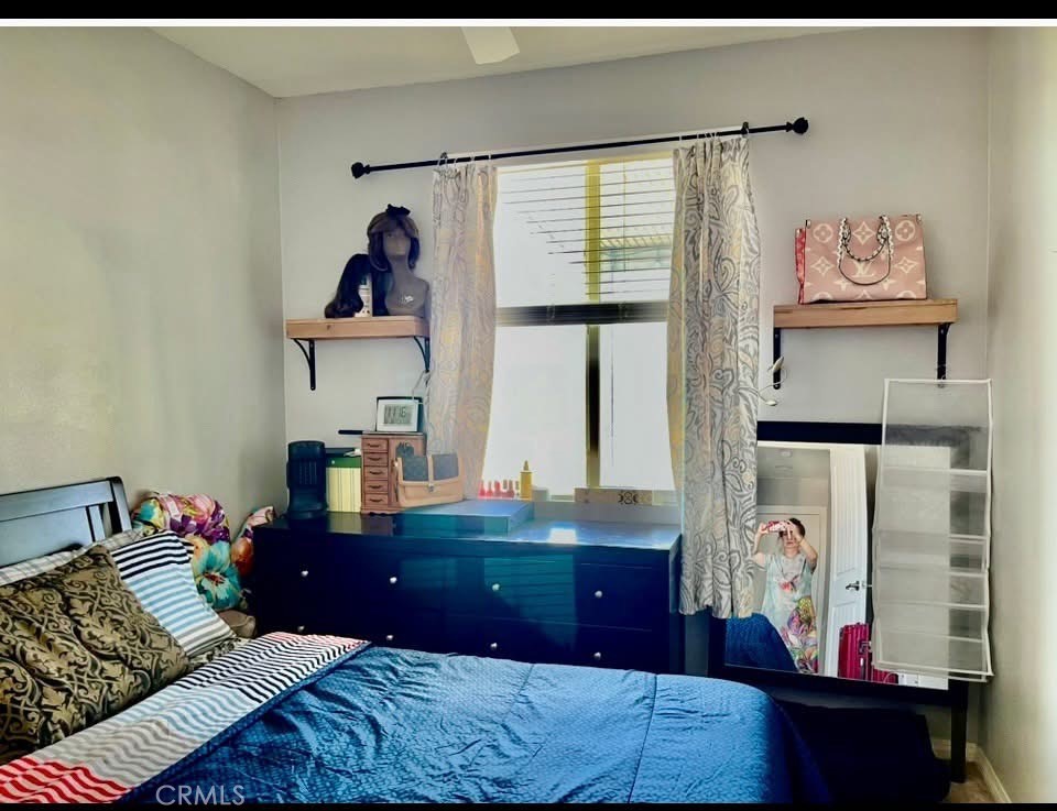 31509 Tuberose Road Murrieta, CA 92563 - Photo 38 of 41 a living room with furniture and a window