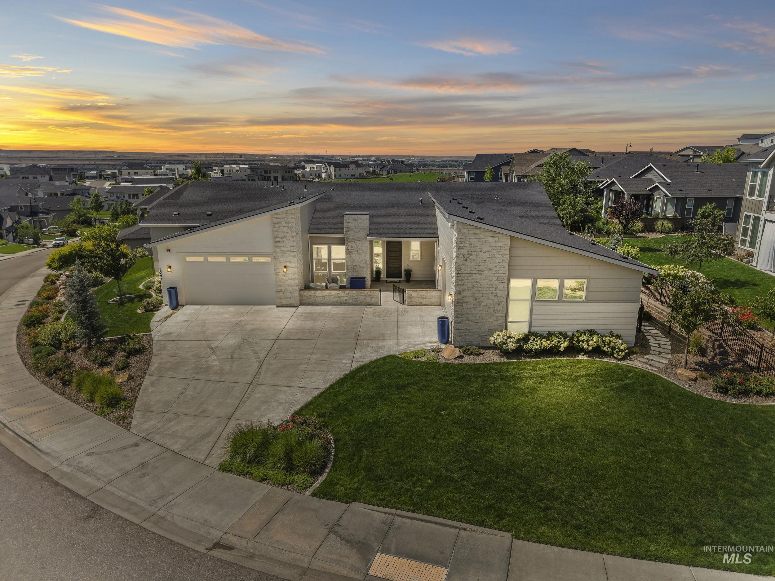 2391 South Trapper Place Boise, ID 83716 - Photo 4 of 49