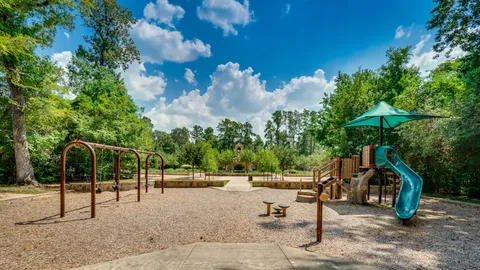 $1,225,000 | 7 Primm Valley Court, The Woodlands, TX 77389