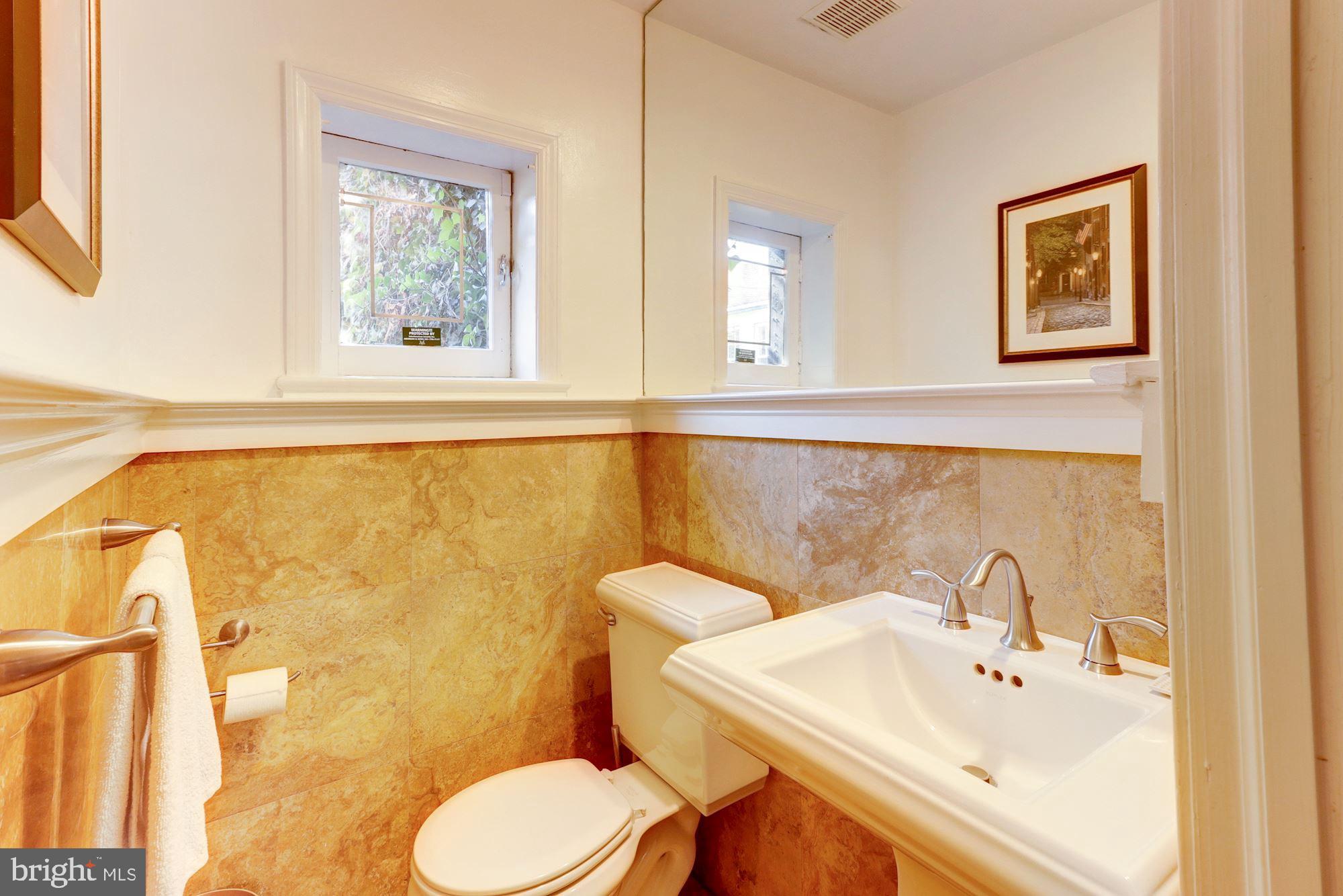 3300 Q Street Northwest Washington, DC 20007 - Photo 13 of 35 Powder Room