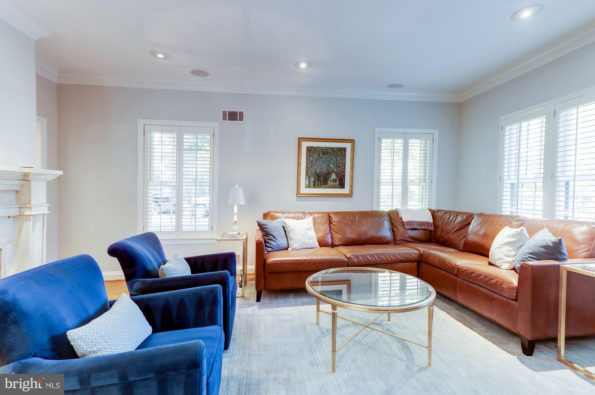 3300 Q Street Northwest Washington, DC 20007 - Photo 5 of 35 Living Room