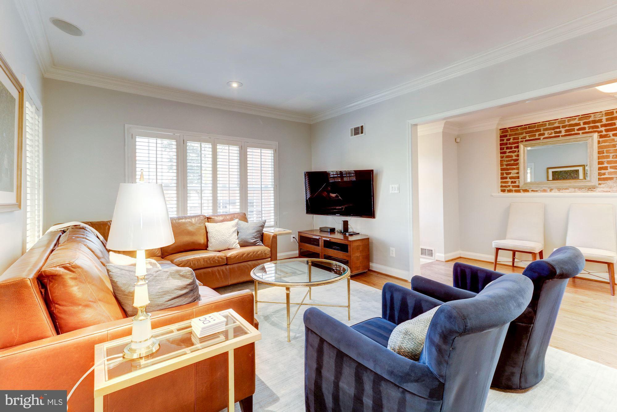 3300 Q Street Northwest Washington, DC 20007 - Photo 6 of 35 Living Room