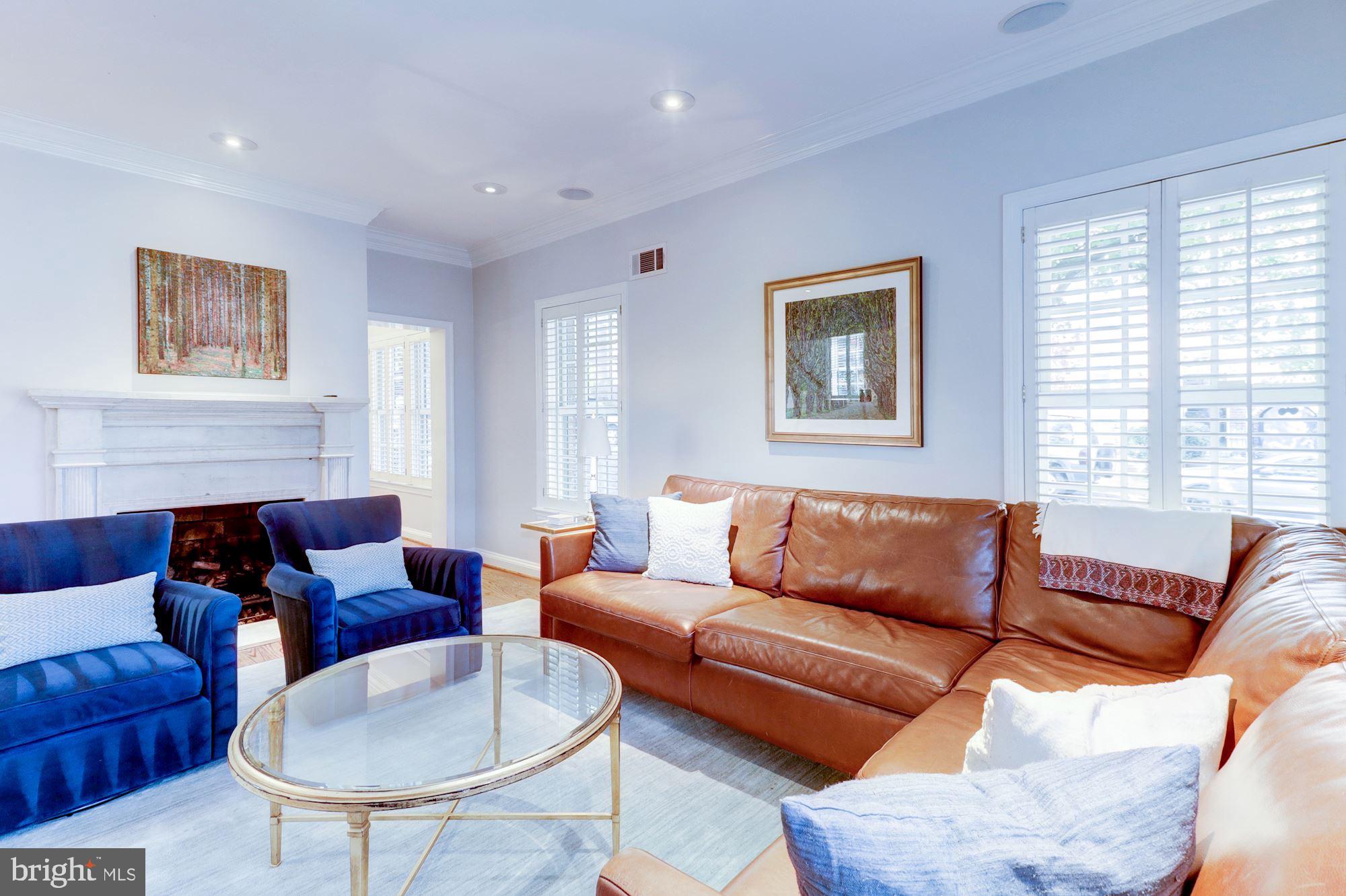 3300 Q Street Northwest Washington, DC 20007 - Photo 7 of 35 Living Room