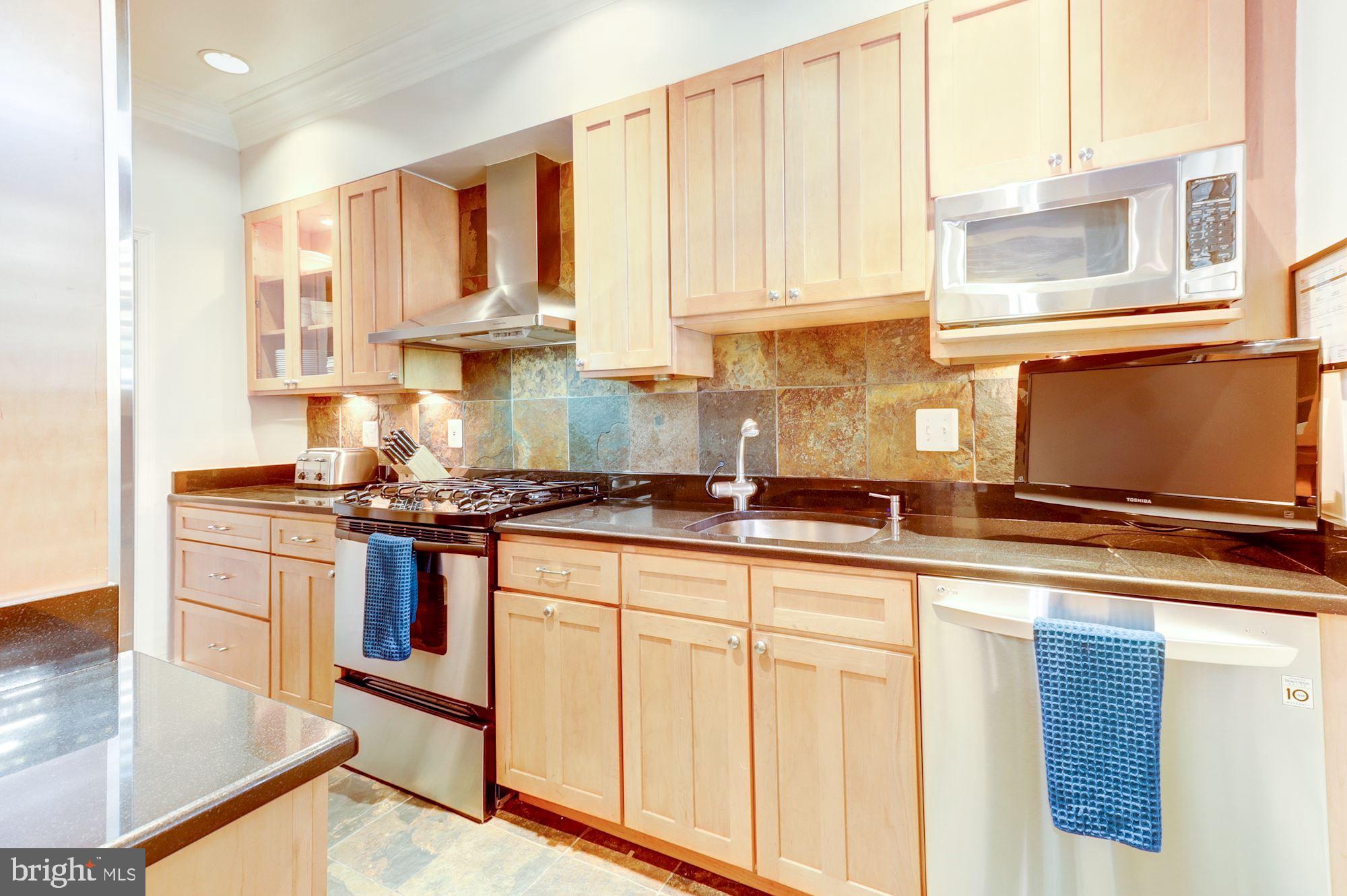 3300 Q Street Northwest Washington, DC 20007 - Photo 10 of 35 Kitchen