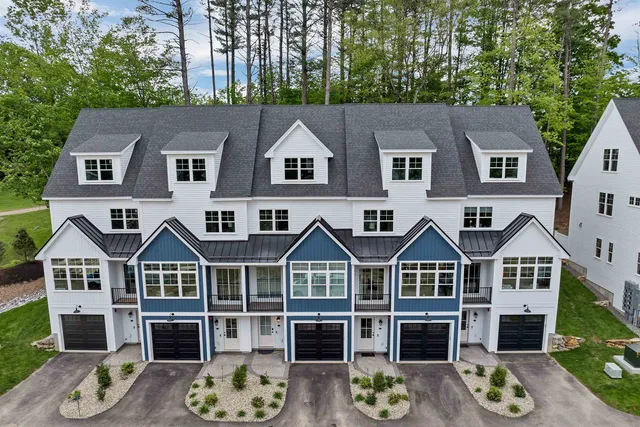$739,900 | 60 White Oaks Road, Unit 23, Laconia, NH 03246