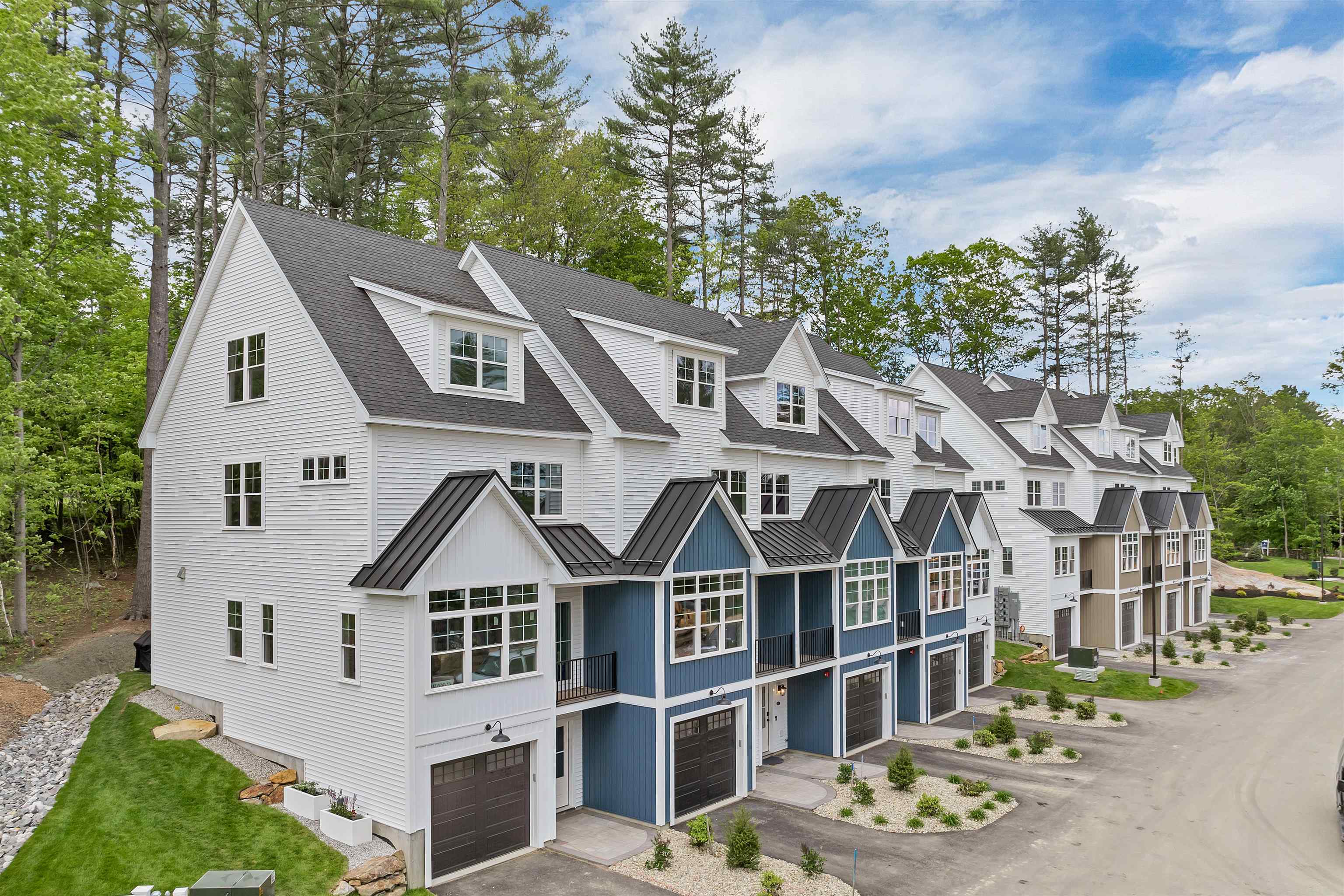 60 White Oaks Road, Unit 23 Laconia, NH 03246 - Photo 3 of 56